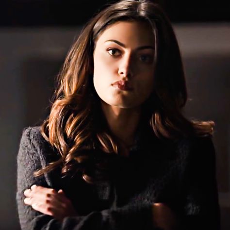 Hayley Tvd, Hayley Marshall Icons, Hailey Marshall, Hayley Marshall, Phoebe Tonkin, The Originals Characters, Caroline Forbes, Girl Superhero, Beauty Shoot