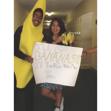 Prom Posters, Dance Proposal, Couple Pic, Go Bananas, Perfect Proposal, Hoco Proposals, Prom Proposal, Gold Aesthetic, Pic Ideas