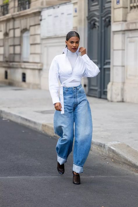 10 Baggy Jeans Outfit Ideas That Are Totally Wearable Baggy Jeans Outfit Ideas, How To Style Baggy Jeans, Fall Denim Trends, Outfit Ideas Modest, Jeans Outfit Ideas, Baggy Jeans Outfit, Outfit Collage, Baggy Clothes, Moda Jeans