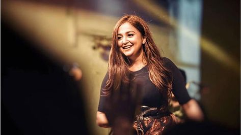 Some unseen snaps of Monali Thakur that are too good to be missed The post Monali Thakur’s Sexy And Unseen Viral Photos appeared first on IWMBuzz. Monali Thakur, Singer Photo, White Anarkali, Long Kurtis, National Film Awards, Arijit Singh, Lord Photo, Orange Skirt, Iphone Background Images