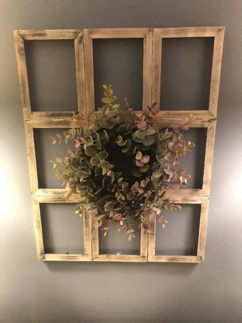 Diy Rustic Crafts, Rustic Projects, Home Decor Diy Ideas, Diy Garden Decor Projects, Window Frame Decor, Bedroom 2024, Rustic Decorating, Frame Collage, Picture Frame Crafts