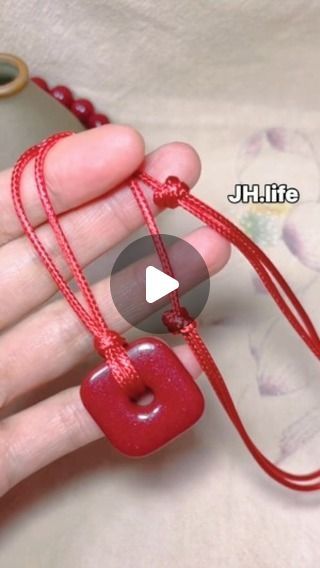 JH.Life on Instagram: "How easy to make necklace 
Shop link in bio @jinhong_life" Easy Necklaces To Make, Easy Necklace, Diy Wax, Crafts Sewing Projects, Rope Jewelry, Diy Jewelry Inspiration, Jewelry Knots, Beaded Rope, Necklace Shop