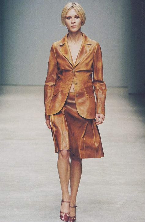 2001 Fashion, Prada 2005, Miuccia Prada, Miu Miu, Fashion Inspo Outfits, Peplum Dress, Fashion Show, Prada, Ready To Wear