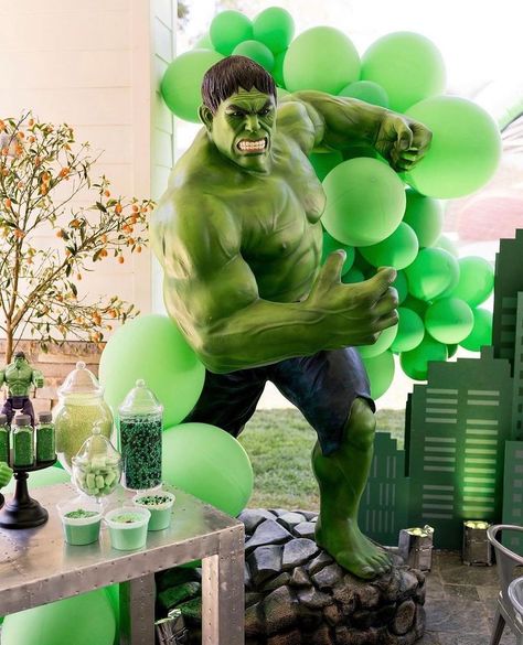 Hulk Birthday Party Decorations, Incredible Hulk Party, Hulk Theme, Hulk Birthday Parties, Turning Three, Superhero Party Favors, Hulk Party, Hulk Birthday, Leo Birthday