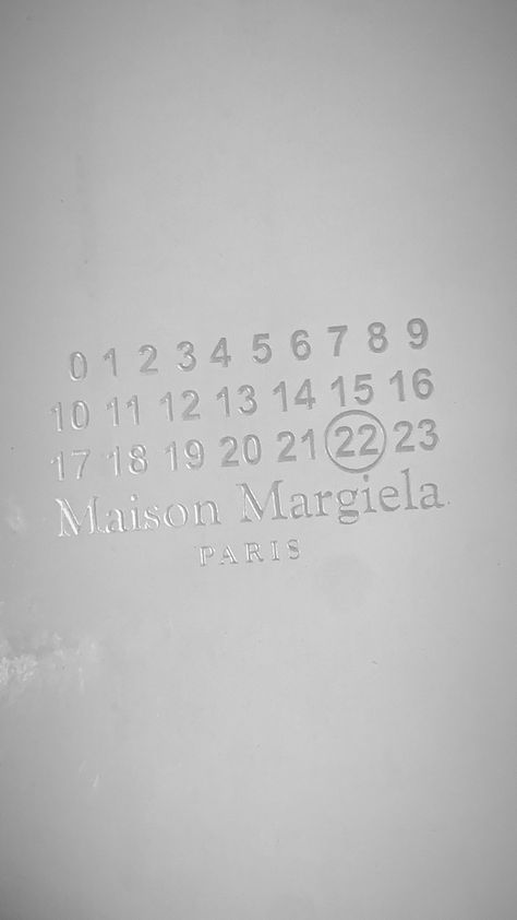 Maison Margiela Wallpaper, Margiela Wallpaper, Night Pictures, Phone Wallpapers, Iphone 16, Aesthetic Wallpapers, Phone Wallpaper, Wallpapers, Iphone