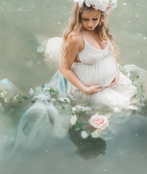 A Sleeping Beauty Inspired Maternity Session - A PRINCESS INSPIRED BLOG #princessaurora Woodland Fairy Maternity Shoot, Fairy Tale Maternity Photoshoot, Fairytale Maternity Shoot, Princess Maternity Shoot, Fairy Maternity Shoot, Ethereal Maternity Shoot, Sunset Maternity Photography, Outdoor Maternity Photos, Cute Pregnancy Pictures