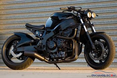 Need help in modifying a honda cbr 400 into a custom naked bike AKA streetfighter -1195947 Cb Cafe Racer, Honda Fireblade, Street Fighter Motorcycle, Cb 450, Honda Scrambler, Street Fighters, Motorcycle Drawing, Drag Bike, Bike Exif