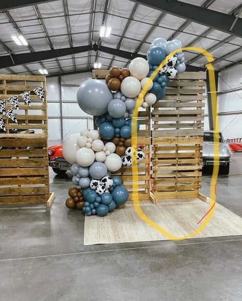 Farm Balloon Garland, Cow Print Balloon Arch, Father Day Gift Ideas, Cowboy First Birthday, Baby First Birthday Themes, Rodeo Birthday Parties, Cow Birthday Parties, Cow Baby Showers, Western Birthday Party