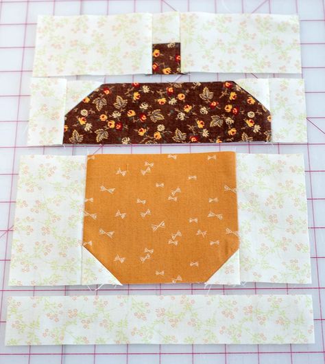 Autumn Quilt Blocks, Acorn Quilt Block Free Pattern, Fall Quilts Patterns, Acorn Quilt Block, Pumpkin Quilt Block, Accuquilt Patterns, Autumn Quilts, Fall Sewing Projects, Fall Quilt Patterns