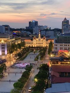 Vietnam City, Scifi City, Vietnam Ho Chi Minh, Asia City, Vietnam Holidays, Beautiful Vietnam, Buildings Photography, Japan Aesthetic, City Photography