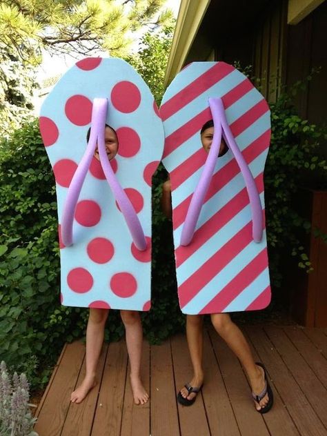 Disfraces originales Pool Noodle Halloween, Best Diy Halloween Costumes, Diy Carnival, Diy Halloween Costumes For Kids, Homemade Halloween Costumes, Diy Halloween Costume, Homemade Halloween, Easy Halloween Costumes, Cute Halloween Costumes