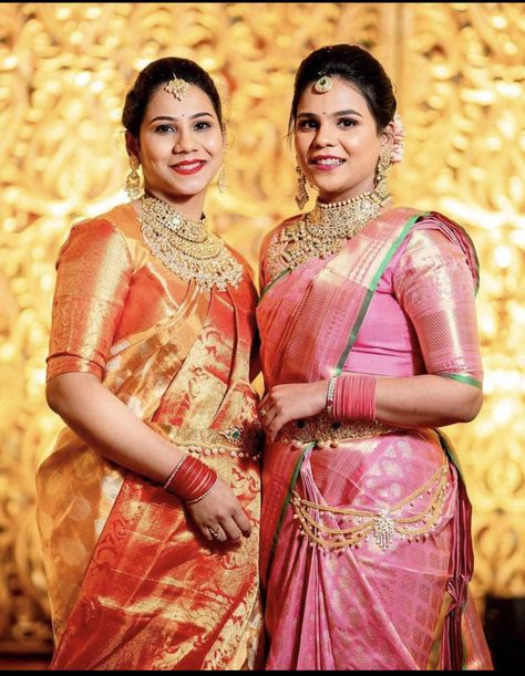 Kandholi Designs, Kandoli Designs Gold, Kandoli Designs, Saree Chain, Indian Party Wear Gowns, Engagement Hairstyle, Uncut Jewellery, Waist Jewellery, Kanchipattu Sarees