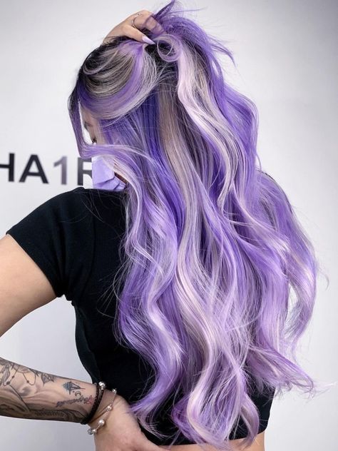 Foxy Blonde and Purple Highlights Hair Lavender Highlights, Violet Hair Balayage, Blonde And Purple Highlights, Hairstyles With Purple Highlights, Hairstyles With Purple, Feminine Makeup Tutorial, Dark Feminine Makeup Tutorial, Blonde And Purple, Dark Purple Highlights