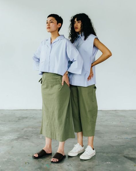 The Cropped Shirt & The Boxy Shirt #anaabuessentials Summer Boxy Fit Cropped T-shirt Athleisure, Boxy Fit Cotton Crop Top Shirt, Minimalist Boxy Cotton T-shirt, Relaxed Boxy Fit Cropped T-shirt, Cropped Boxy Cotton T-shirt, Boxy Top, Comfort Wear, Pleated Fabric, Drawstring Pants