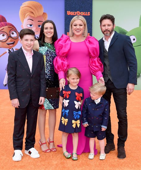 A Family Affair! Kelly Clarkson Brings All 4 Kids to L.A. Premiere of Her Movie <em>UglyDolls</em> Kelly Clarkson Family, Kelly Clarkson Wedding, American Idol Winner, Voice Coach, Hollywood Celebrity, Step Kids, Celebrity Moms, Kelly Clarkson, Family Affair