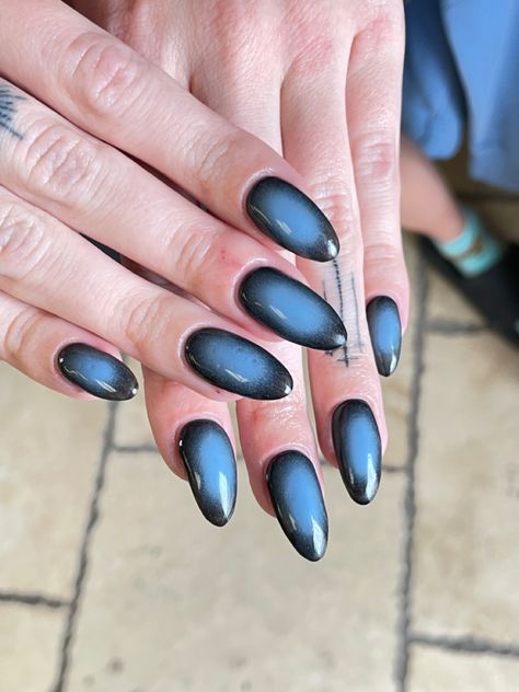 Black Nails Blue Chrome, Black Blue Aura Nails, Cybercore Nails Blue, Aura Nails Black And White, Black And Blue Aura Nails, Navy Aura Nails, Black And Blue Nails Short, Dark Blue Aura Nails, Aura Short Nails