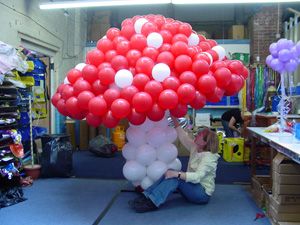 Toadstool balloons Mushroom Balloon, Kids Birthday Party Activities, Tinkerbell Party Theme, Smurfs Party, Ballon Art, Tinkerbell Party, Birthday Party Activities, Alice In Wonderland Theme, Balloon Sculptures