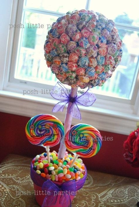 I Found This It's A Dum Dum Tree. U Get A Foam Ball & Stick The Suckers In It . Then Put On A Stic Candy Trees, Chocolate Tree, Candy Land Birthday Party, Candy Tree, Candyland Birthday, Lollipop Candy, Candyland Party, Candy Theme, Candy Land Theme