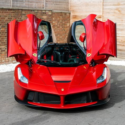 Hands up if you love mondays! 🙌🏼 #FerrariMonday #Ferrari #LaFerrari #Hypercar #RomansInternational Tokyo Drift Cars, Car Quotes, Aesthetic Cool, Car Organization, Aesthetic Car, Top Luxury Cars, Pimped Out Cars, Ferrari Laferrari, Car Decorations