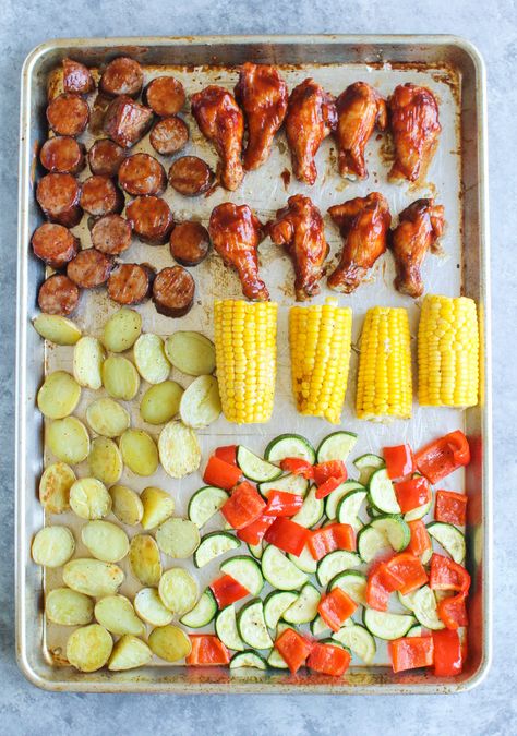 Baby Potatoes Roasted, Beef Sausage Recipes, Fresh Corn On The Cob, Corn In The Oven, Roast Zucchini, Sheet Pan Dinners Recipes, Sheet Pan Chicken, Beef Sausage, Oven Chicken