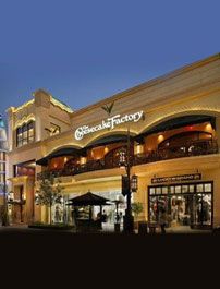 Cheesecake Factory Restaurant, Factory Restaurant, Lighter Recipes, Restaurant Meals, The Cheesecake Factory, Jamba Juice, Healthy Restaurant, Healthier Options, Steak And Seafood