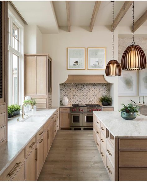 Marble Wallpaper Kitchen, Wallpaper Kitchen Backsplash, Wallpaper Kitchen, Artisan Home, Marble Wallpaper, Transitional Kitchen, Kitchen Inspiration Design, Large Kitchen, Counter Tops