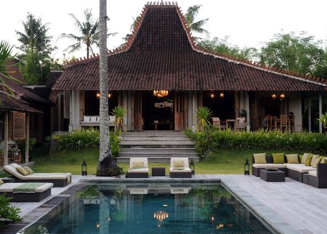 featured posts image for Tropical Javanese Joglo villa in Bali Beach Villa Design, Indonesian House, Old Houses Renovation, Bali Style Home, Jimbaran Bali, Spanish Revival Home, Bali House, Tropical Architecture, Modern Mountain Home