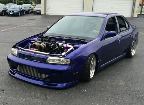 Lance Regazzi's Nissan U13.....  #Nissan #Altima #Bluebird #U13 Nissan V16, Nissan Bluebird, Car Community, Customized Cars, Nissan Sunny, Best Jdm Cars, Nissan Cars, Engine Swap, Car Ideas