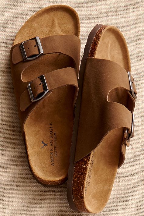 AMERICAN EAGLE OUTFITTERS (AEO) || Double buckle suede sandal | Sandalia de gamuza con doble hebilla, marrón topo Buckle Sandals Outfit, Jesus Sandals, American Eagle Sandals, Sandals Outfit, Birkenstock Sandals, Skateboarder, Buckle Sandals, Cute Sandals, Suede Sandals