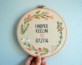 Wedding Embroidery Hoop, Wedding Hoop, Wedding Embroidery, Name Embroidery, Embroidery Gifts, Sewing Embroidery Designs, Crewel Embroidery, Hand Embroidery Stitches, Embroidery Hoop Art