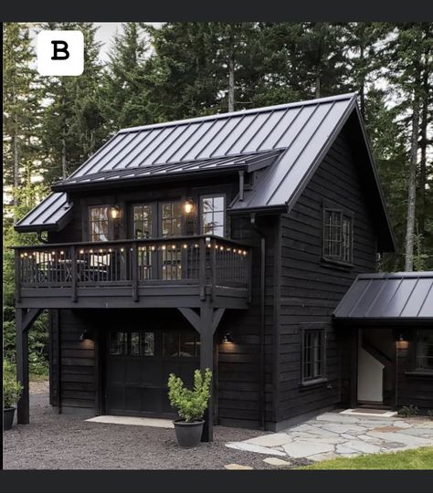 Black Log Cabin, Black Cabin, Garage Guest House, Black Houses, Cabin Exterior, Barn Style House, Tiny House Cabin, Cabins And Cottages, Tiny House Living