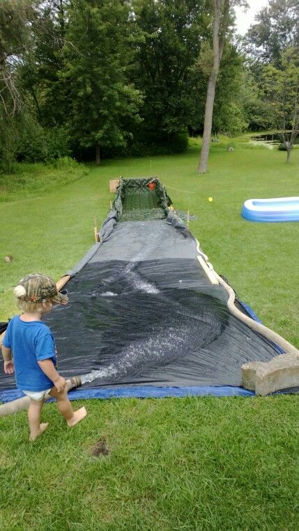 Huge Slip And Slide, Tarp Slip N Slide, Slip N Slide Party, Slip In Slide, Best Slip And Slide, Water Slides Backyard, Homemade Slip And Slide, Backyard Water Fun, Backyard Water Parks