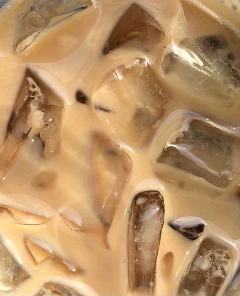 #icedcoffee #aesthetic #coffeeaesthetic #beige Saved By His Grace, By His Grace, Feed Insta, Coffee Obsession, Cream Aesthetic, Vanilla Latte, Donut Glaze, Aesthetic Coffee, Vanilla Cream