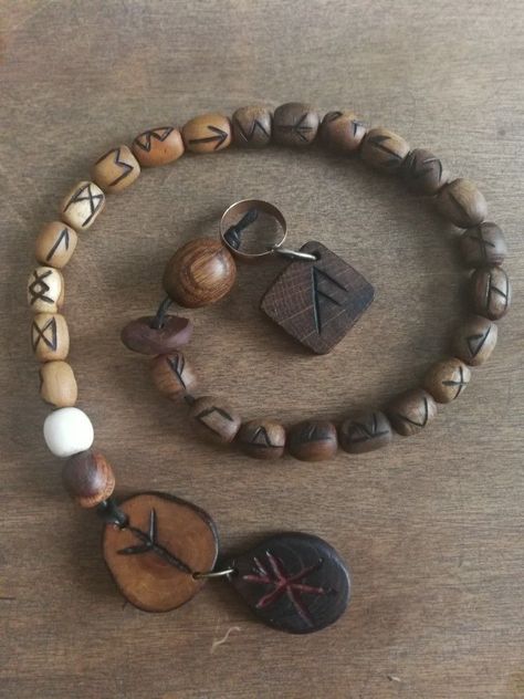 Norse Jewelry Diy, Viking Jewelry Diy, Diy Viking Jewelry, Viking Paganism, Viking Diy, Viking Crafts, Witch Bracelet, Wooden Jewelery, Pagan Crafts