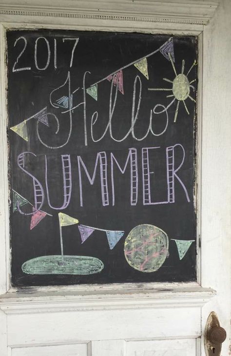 Golf and softball summer chalkboard art. Welcome Chalkboard Sign, Summer Chalkboard Art, Summer Chalkboard, Chalkboard Art Quotes, Daffodil Day, Chalkboard Writing, Sidewalk Chalk Art, Chalkboard Ideas, Menu Boards