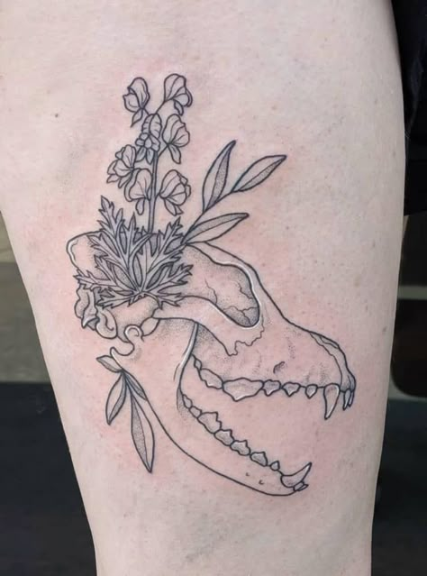 Wolf Skull Tattoo, Skull Tattoo Flowers, Artsy Tattoos, Skull With Flowers, Wolf Skull, Single Line Tattoo, Tattoo Flowers, Flower Tattoo Sleeve, Tree Of Life Tattoo