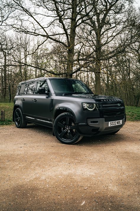 Land Rover Defender 110 P525 V8 Carpathian Edition 🖤

#LandRover #Defender #LandRoverDefender #Defender110 #V8Defender #Aesthetics #CarPhotography #AutomotivePhotography Black Range Rover Defender, Grey Land Rover Defender, Land Rover Defender V8, Defender Car Land Rovers, Land Rover Defender Aesthetic, Land Rover Aesthetic, Defender Aesthetic, Land Rover Suv, Landrover Defender 110