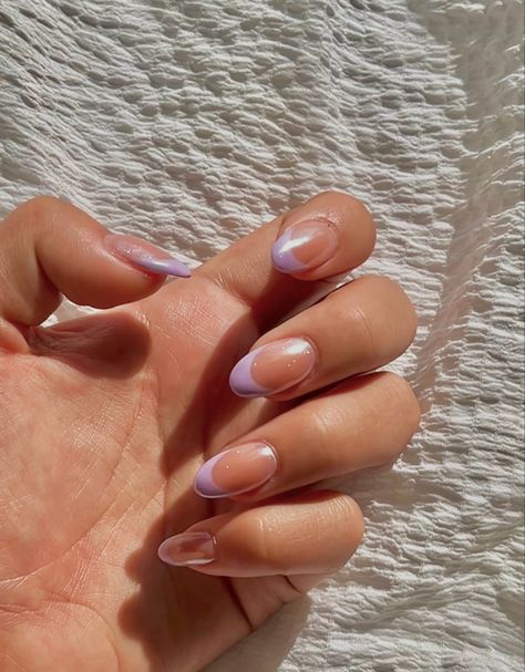 Chrome light purple French tips nails on white fabric background Lavender French Tips, Spring Colors For Nails, Colors For Nails, French Tips Nails, Purple Chrome Nails, Light Purple Nails, Hoco Nails, Nails Top, Tips Nails