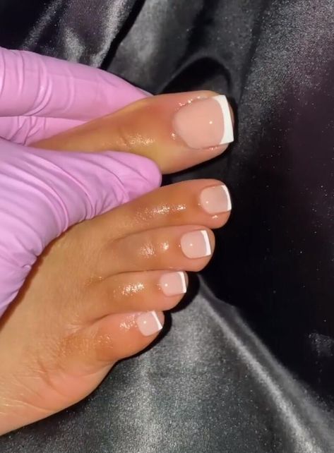 French Toe Nails, Simple Toe Nails, Gel Toe Nails, Acrylic Toe Nails, Acrylic Toes, Toe Nail Color, Pretty Toe Nails, Summer Toe Nails, Cute Toe Nails