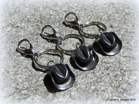 Cowboy Hat Key Chains forged by James K. Bowden. #cowboy #hat #cowboyhat #blacksmith #keychain #western #iron #forged Blacksmith Keychain, Keychain Western, Forging Ideas, Blacksmith Art, Keychain Ideas, Blacksmith Projects, Forging Metal, Metal Keychain, Iron Art