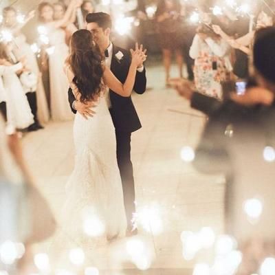 The Top Arabic Weddings Songs in 2019  #songs #weddingsongs #arabicsongs #music #weddingmusic Sparkler Photography, Wedding Dance Songs, Wedding First Dance, Romantic Wedding Photography, Lindy Hop, Swing Dancing, Wedding Sparklers, Romantic Lighting, Wedding Songs