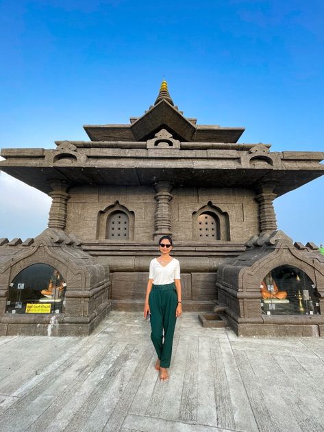 Jatayu Nature Park holds the distinction of having the world’s largest bird sculpture, which is of Jatayu.[2] Travel Story Ideas, Kerala Photos, Munnar, Nature Park, Bird Sculpture, Travel Stories, Story Ideas, Kerala, Photoshoot Ideas