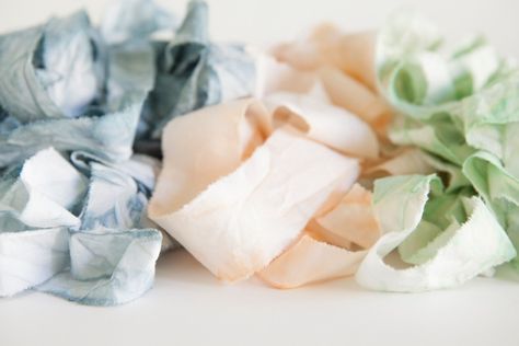 How to rip and dye your own muslin ribbon! Thrifty Crafts, Fabric Cards, Wedding Photo Booth, Linens And Lace, Muslin Fabric, Ribbon Crafts, Wedding Diy, Diy Tutorials, Wedding Invitations Diy