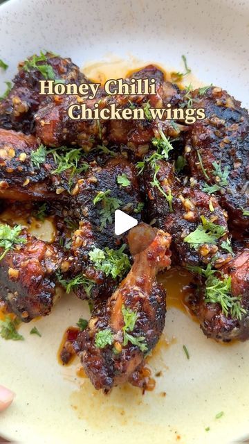 Prachi Agarkar on Instagram: "Honey chilli chicken wings chicken 🍗 

Here’s a recipe for you to try over the weekend and unwind with a drink. Honey chilli chicken wings, you can make them with legs too. It’s spicy, sweet and just hits the right spot." Honey Chilli Chicken, Wings Chicken, Chilli Chicken, A Drink, Chicken Wings, The Weekend, Honey, Chicken, Instagram