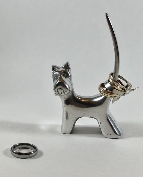 Cute Animal Ring Holders Dog Ring Holder, Dog Ring, Schnauzer Dog, Ring Holders, Schnauzer Dogs, Toothpick Holder, Animal Rings, Washing Dishes, Jewellery Storage