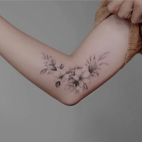 101 Best Inner Elbow Tattoo Ideas You Have To See To Believe! - Outsons Tattoo Inner Elbow, Inner Elbow Tattoo, Elbow Tattoo Ideas, Above Elbow Tattoo, Bicep Tattoo Women, Inner Elbow Tattoos, Delicate Tattoos For Women, Inner Arm Tattoos, Inner Bicep Tattoo