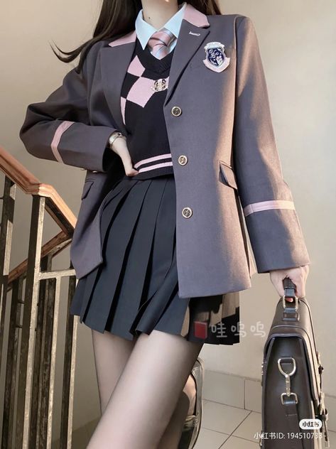 School Outfits Korean Style, Outfits No Face, School Uniform Outfits Aesthetic, Korean Uniform School, Korean Style School, Uniform Outfits, Outfit Korean Style, School Uniform Outfits, School Uniform Fashion