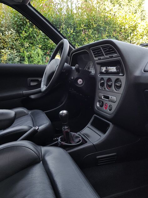 Peugeot 206 Interior, Peugeot Interior, Peugeot 306, Hatchbacks, Car Modification, Car Hd, Euro Cars, Peugeot 208, Hot Hatch