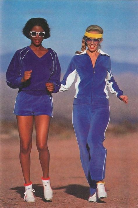 80s Sports Fashion, 80s Track Suit, 1980s Fashion Trends, Sports Fashion Editorial, 90s Sportswear, Retro Sportswear, Velour Tracksuit, 80s Women, Vintage Sportswear