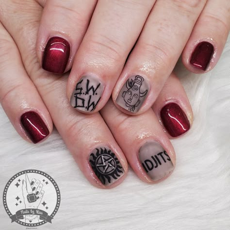 Supernatural Nails Acrylic, Fandom Nail Art, Supernatural Inspired Nails, Supernatural Nails Designs, Supernatural Nail Art, Supernatural Nails, Cas And Dean, Insta Nails, Spooky Nail